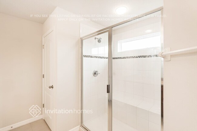 Building Photo - 12233 Blue Pacific Dr