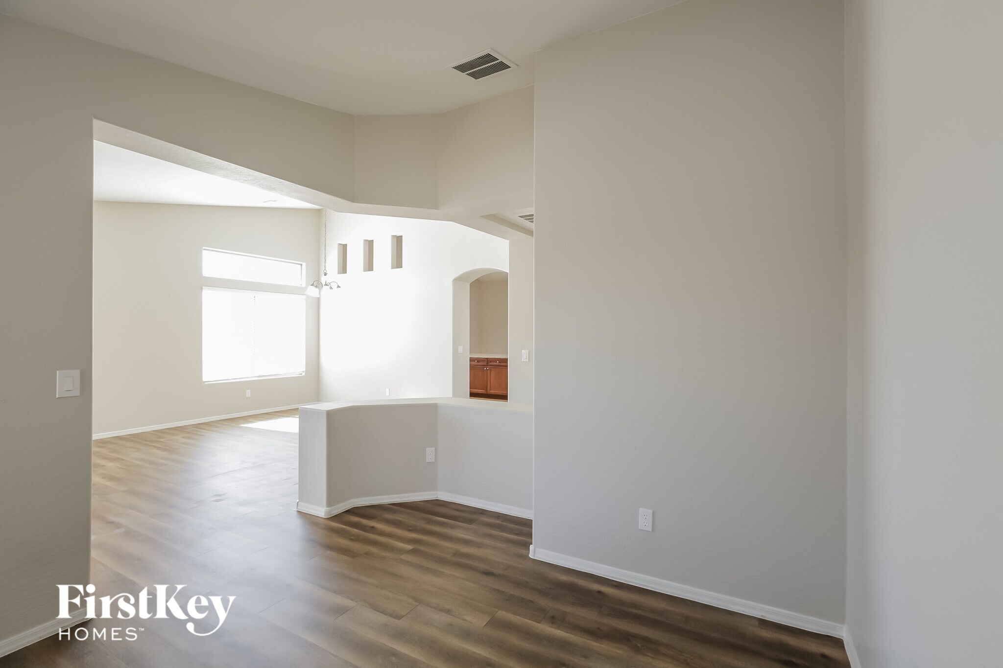 Building Photo - 6220 S 52nd Dr