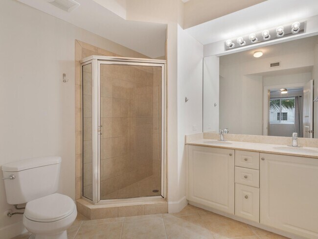 Building Photo - 1660 Renaissance Commons Blvd