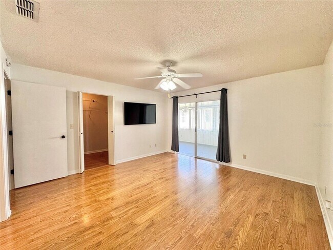 Building Photo - 398 Winter Ridge Blvd