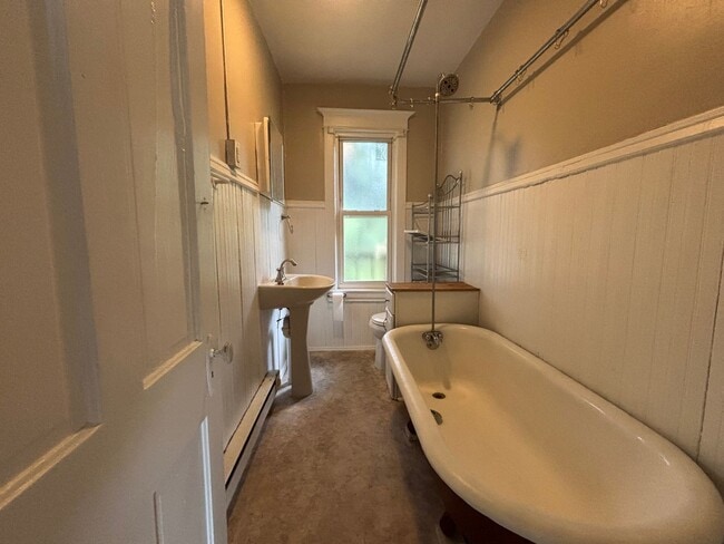 Building Photo - South Park Rental - $900/mo