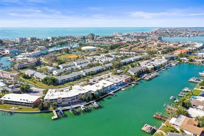 Building Photo - 11655 3rd St E