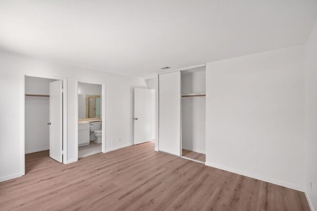Building Photo - Beautifully Updated Four Bedroom Fremont Retreat w/ Views in Historic Niles