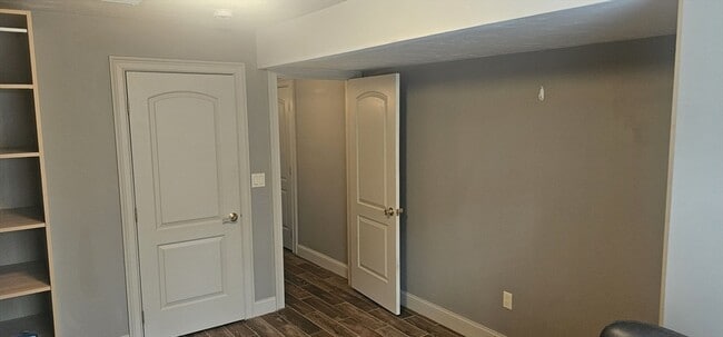 Building Photo - 227 Thurber Ave