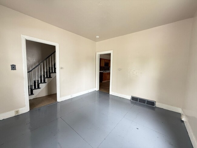 Building Photo - Spacious 2 Bedroom Home FOR RENT in Millvi...