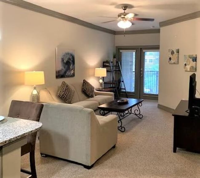 Building Photo - 50 Venue Wy