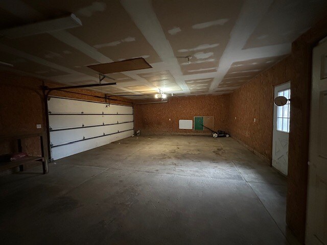 Building Photo - 3102 Aspen Dr