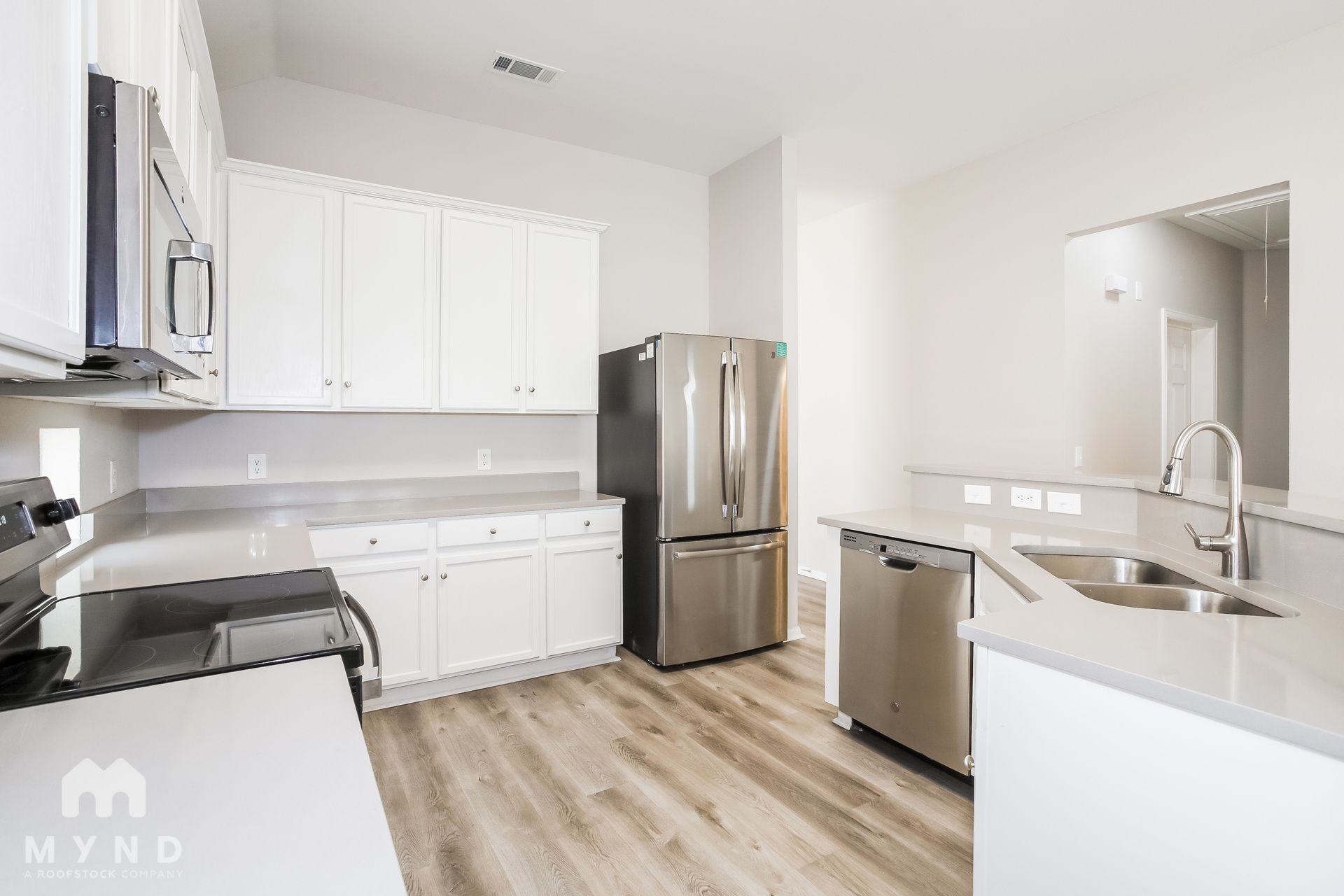 Building Photo - 2720 Maple Creek Dr