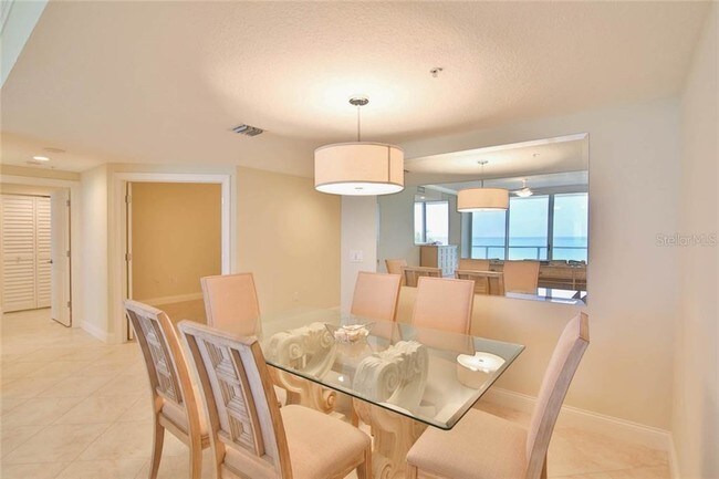 Building Photo - 1800 Benjamin Franklin Dr