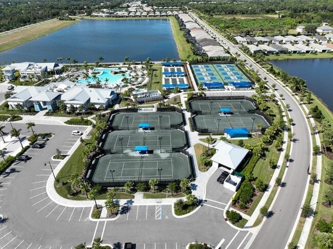 Building Photo - 9982 Beachwalk Dr