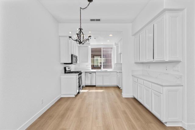 Building Photo - 676 Kellogg St