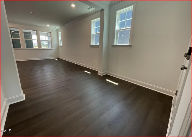 Building Photo - Room in House on Goldfinch Perch Ln
