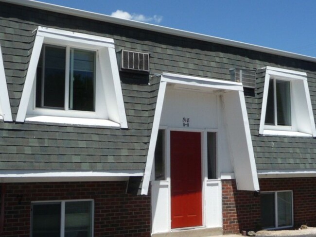 Building Photo - Bright & Private 1-Bedroom Retreat in the ...