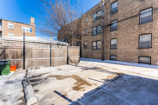 Building Photo - 4017 N Monticello Ave