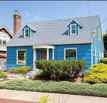 Building Photo - 6613 N Amherst St