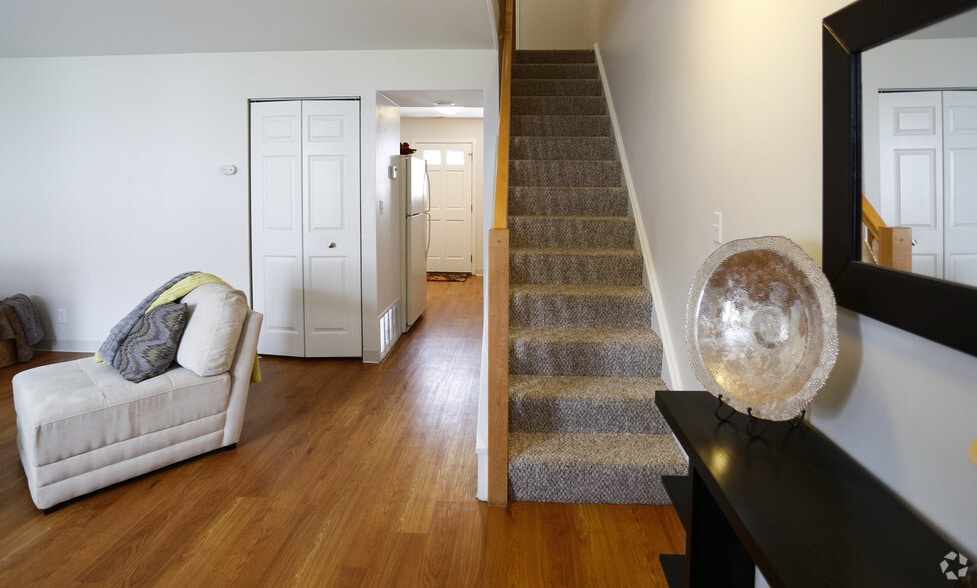 Living Room - Brandywyne Village