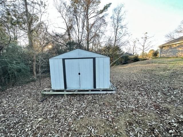 Building Photo - 3641 Janlake Dr