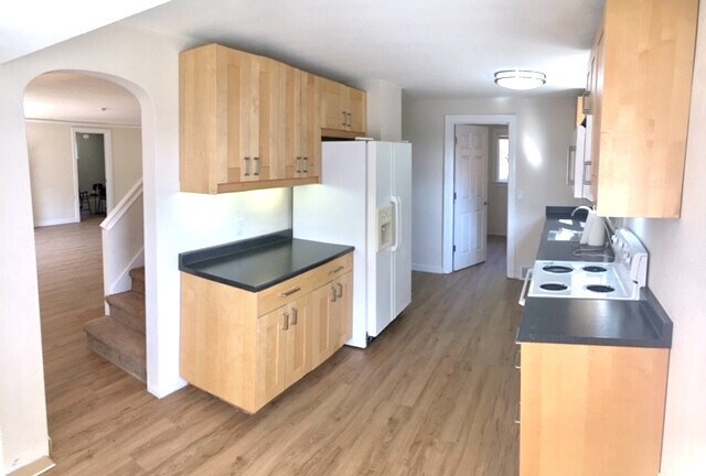 Building Photo - Cle Elum Rental