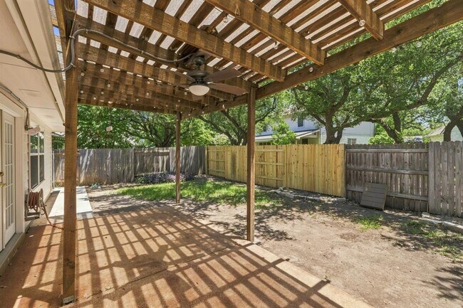 Building Photo - 1310 Brighton Bend Ln