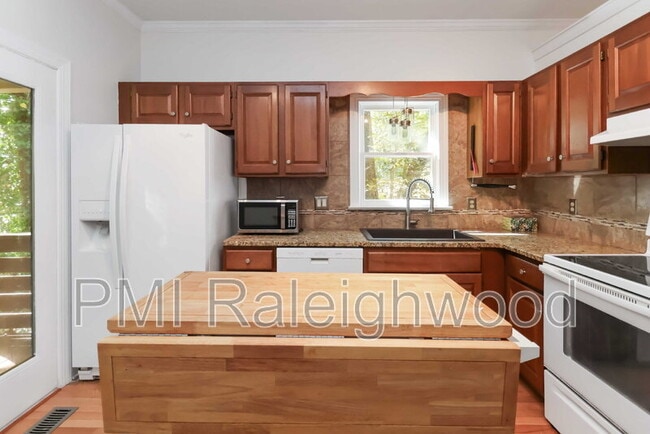 Building Photo - 311 Dansk Ct