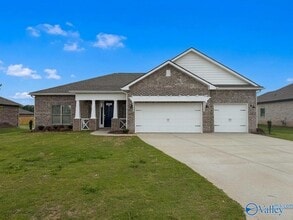 Building Photo - 22619 Donahue Dr
