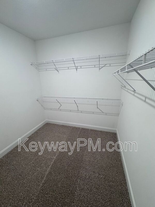 Building Photo - 2047 Denmark Ave SE