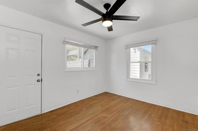 Building Photo - 4774 College Ave