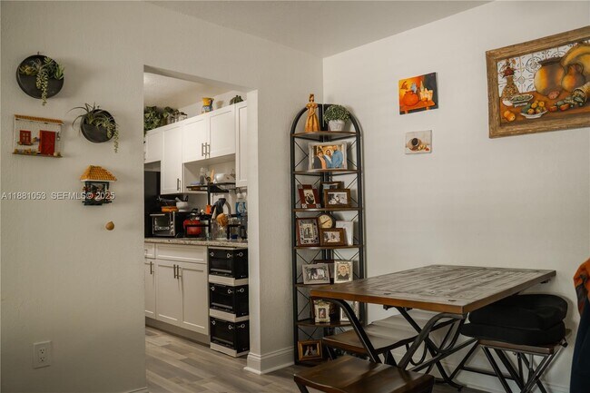 Building Photo - 7429 SW 152nd Ave