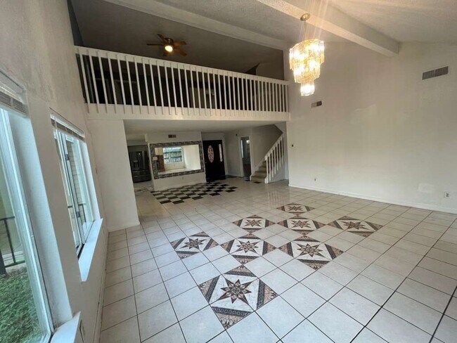 Building Photo - 12915 Ashford Knoll Dr