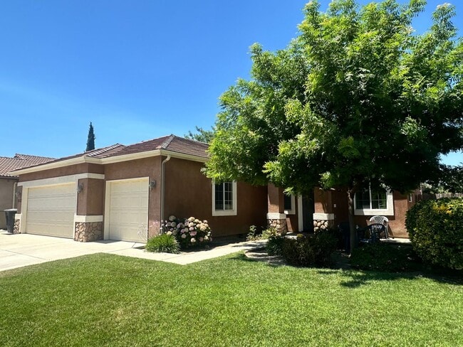 Building Photo - NW Visalia Home Coming Soon! Walking distance to Denton Elementary