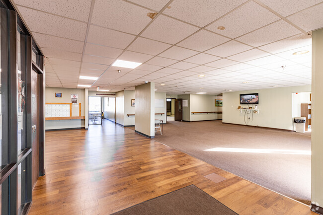Lobby Photo - Gaylord Tower
