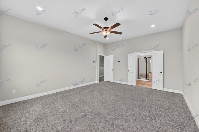 Building Photo - 4224 Riverside Dr