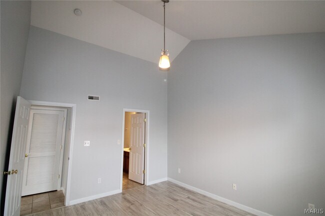Building Photo - 13300 Spring Creek Ln