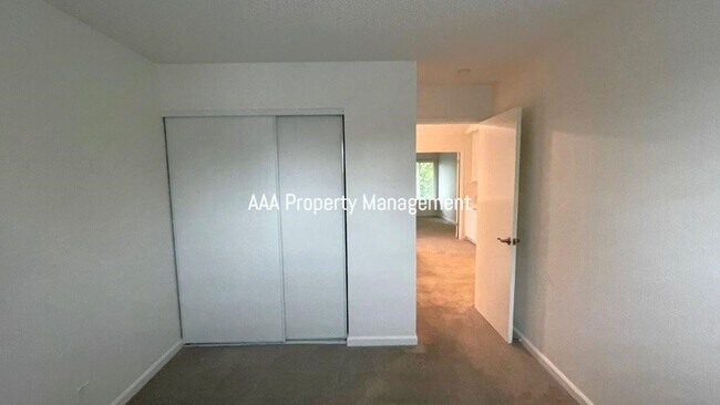 Building Photo - Concord The Crossings Beautiful 3 bedroom 2.5 bath, remodeled kitchen, 2 car garage