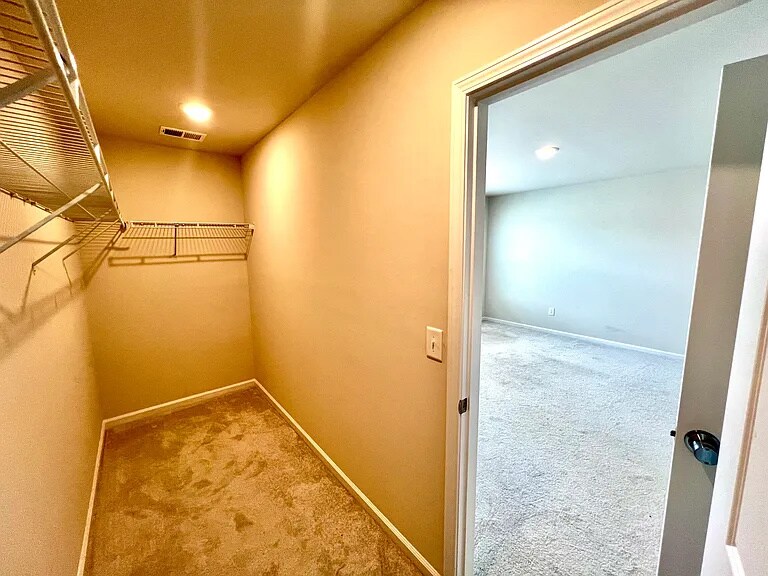 Building Photo - 13936 Castle Nook Dr