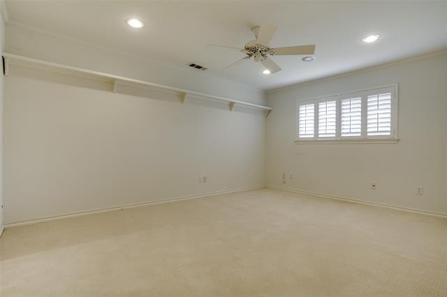 Building Photo - 5708 Club Oaks Dr