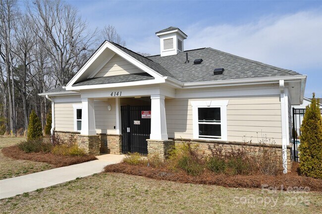 Building Photo - 7867 Iron Rd