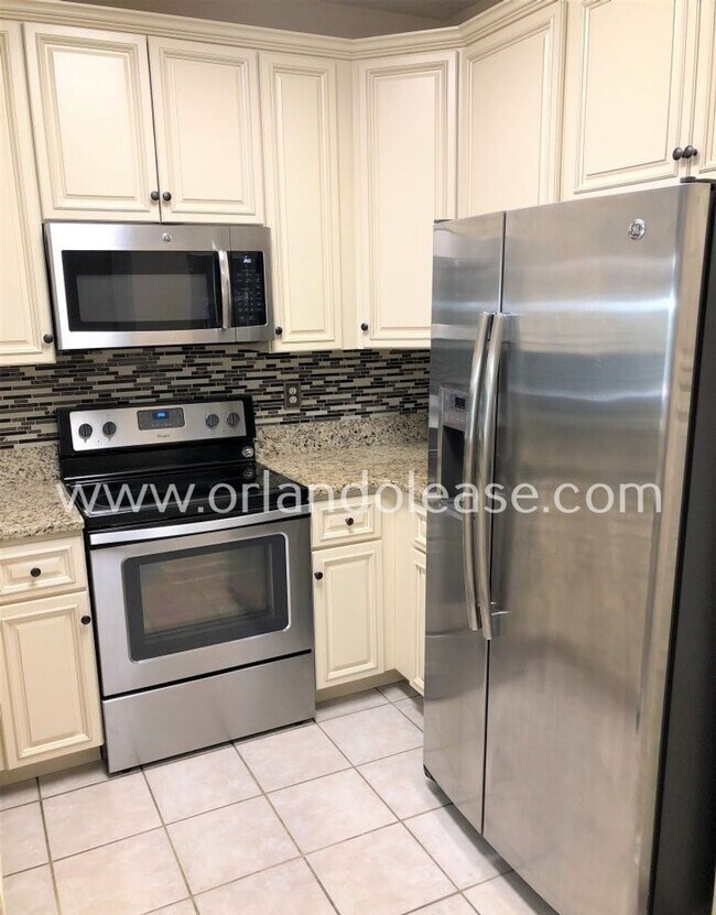 Building Photo - Beautiful 3 bd / 2 ba Condo in Metrowest!!