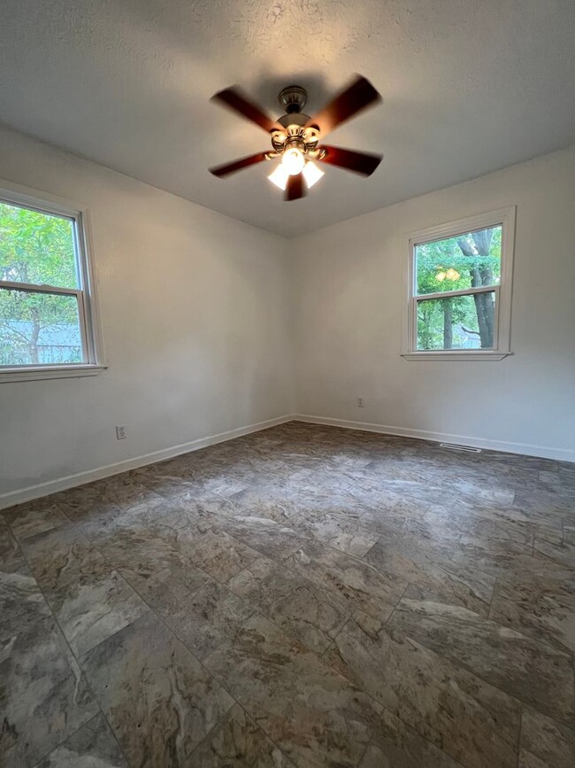 Building Photo - Completley Remodeled 4 Bedroom home availa...