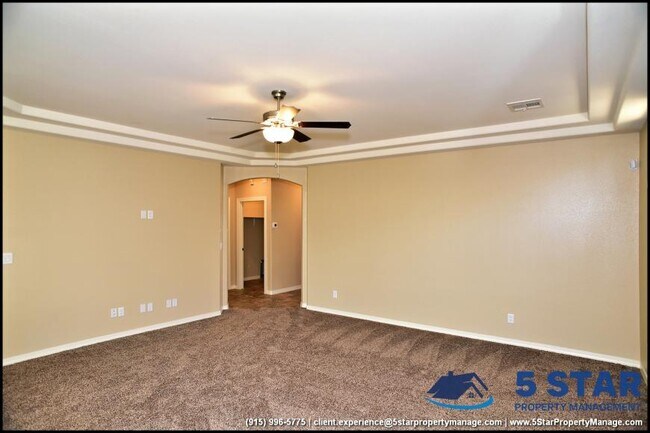 Building Photo - 3 bedroom in El Paso TX 79934