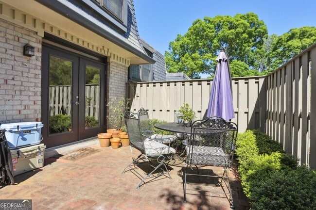 Building Photo - 73 La Rue Pl NW