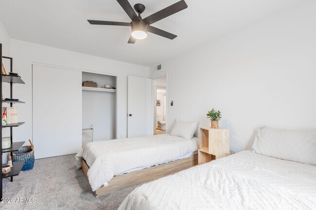 Building Photo - 2529 E Commonwealth Cir