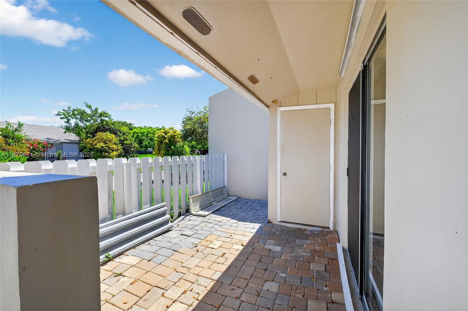 Building Photo - 10366 SW 208th Ln