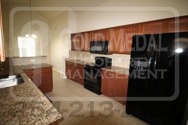 Building Photo - Willamette Wins – Where Convenience Meets Everyday Living!