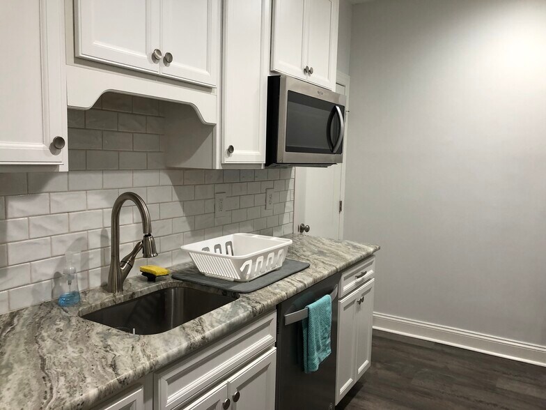 Building Photo - 2603 Waters Edge Dr