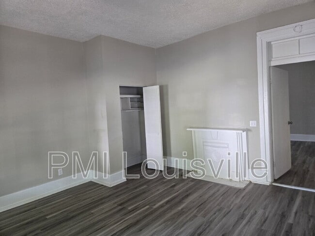 Building Photo - 451 N 25th St