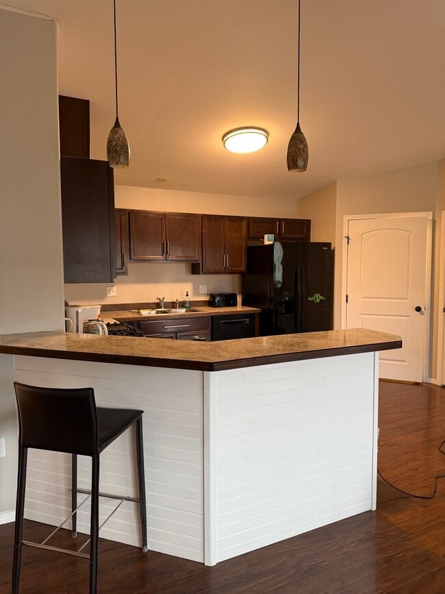 Building Photo - Three bedroom two bath home