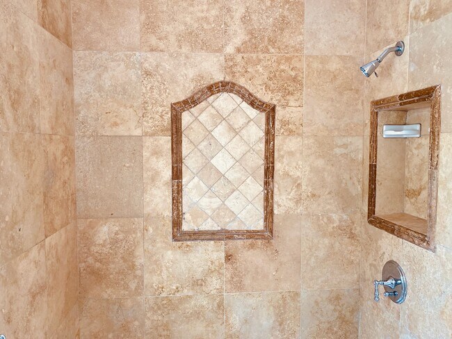 Building Photo - 1817 Loch Berry Rd