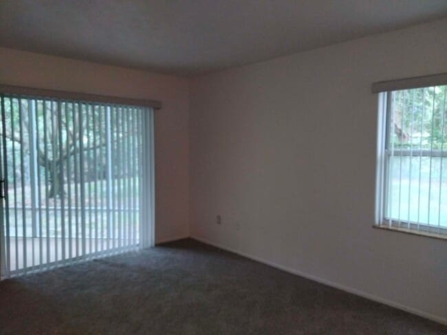 Building Photo - 3266 SE Aster Ln