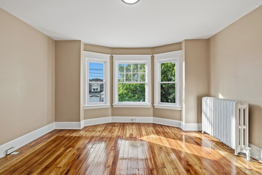 Building Photo - 1234 1/2 Tilghman St